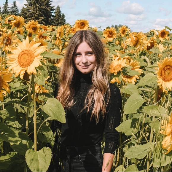 Meet your Posher, Melanie - Picture 1 of 1